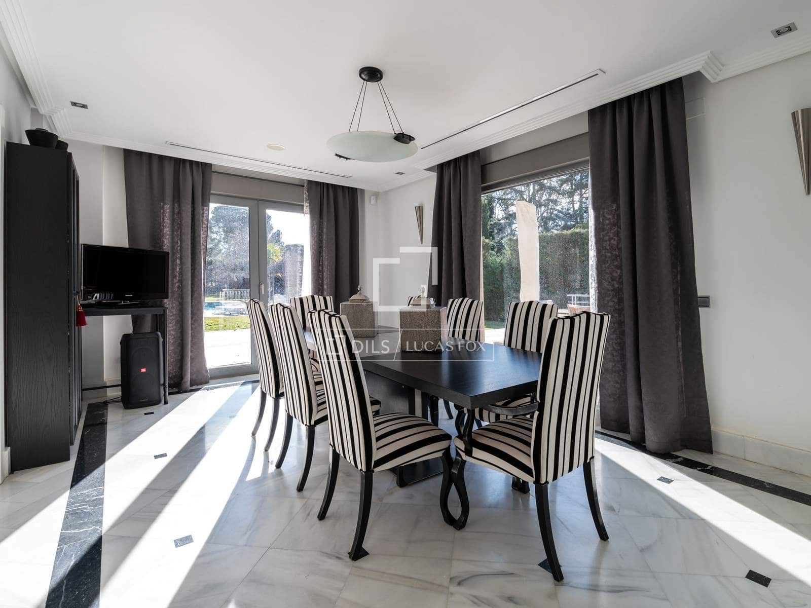 8 bedroom Villa for sale in San Sebastian de los Reyes with pool garage - € 4,975,000 (Ref: 9523578)