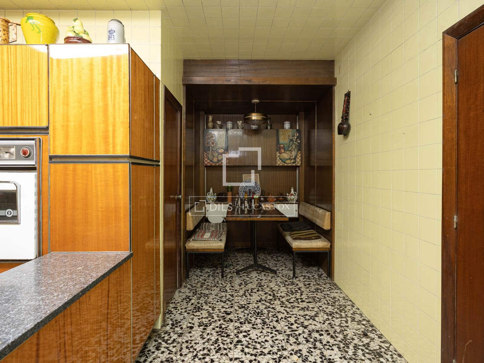 4 slaapkamer Appartement te koop in Barcelona stad met garage - € 1.195.000 (Ref: 9523580)