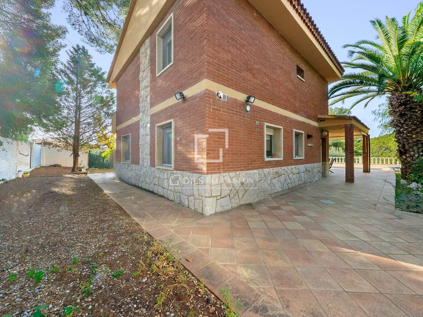 5 camera da letto Villa in vendita in Tarragona citta con piscina garage - 495.000 € (Rif: 9523701)