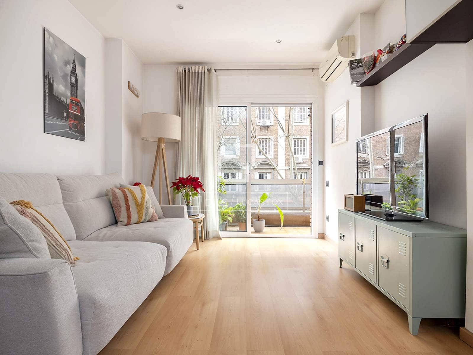 3 bedroom Apartment for sale in Barcelona city - € 450,000 (Ref: 9524578)