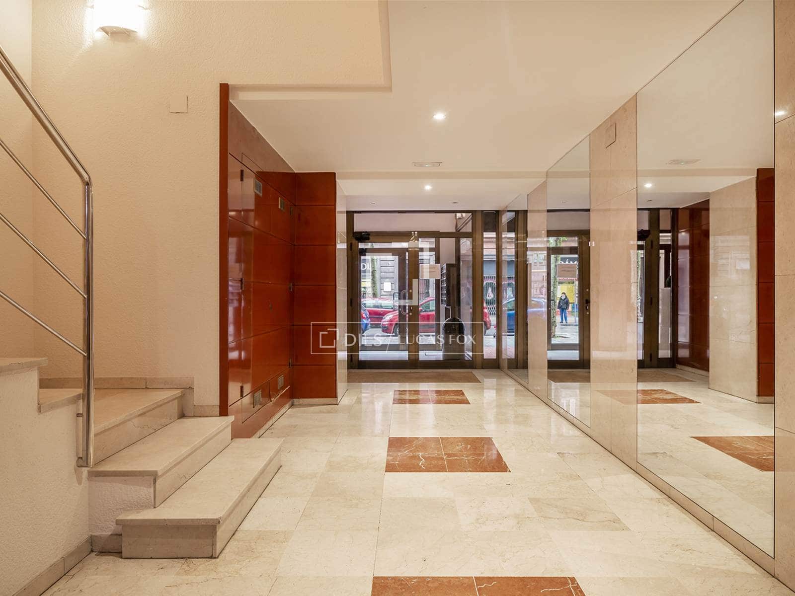 3 bedroom Apartment for sale in Barcelona city - € 450,000 (Ref: 9524578)