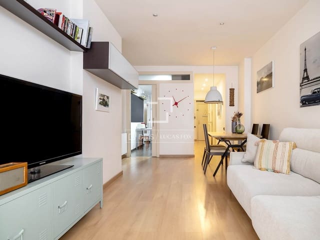 3 bedroom Apartment for sale in La Sagrada Família, Barcelona city - € 450,000 (Ref: 9524578)