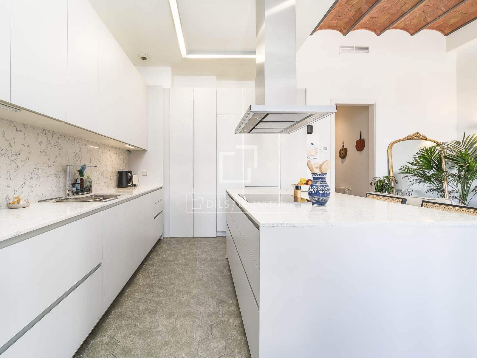 Apartamento de 2 habitaciones en Barcelona ciudad en venta - 950.000 € (Ref: 9524777)