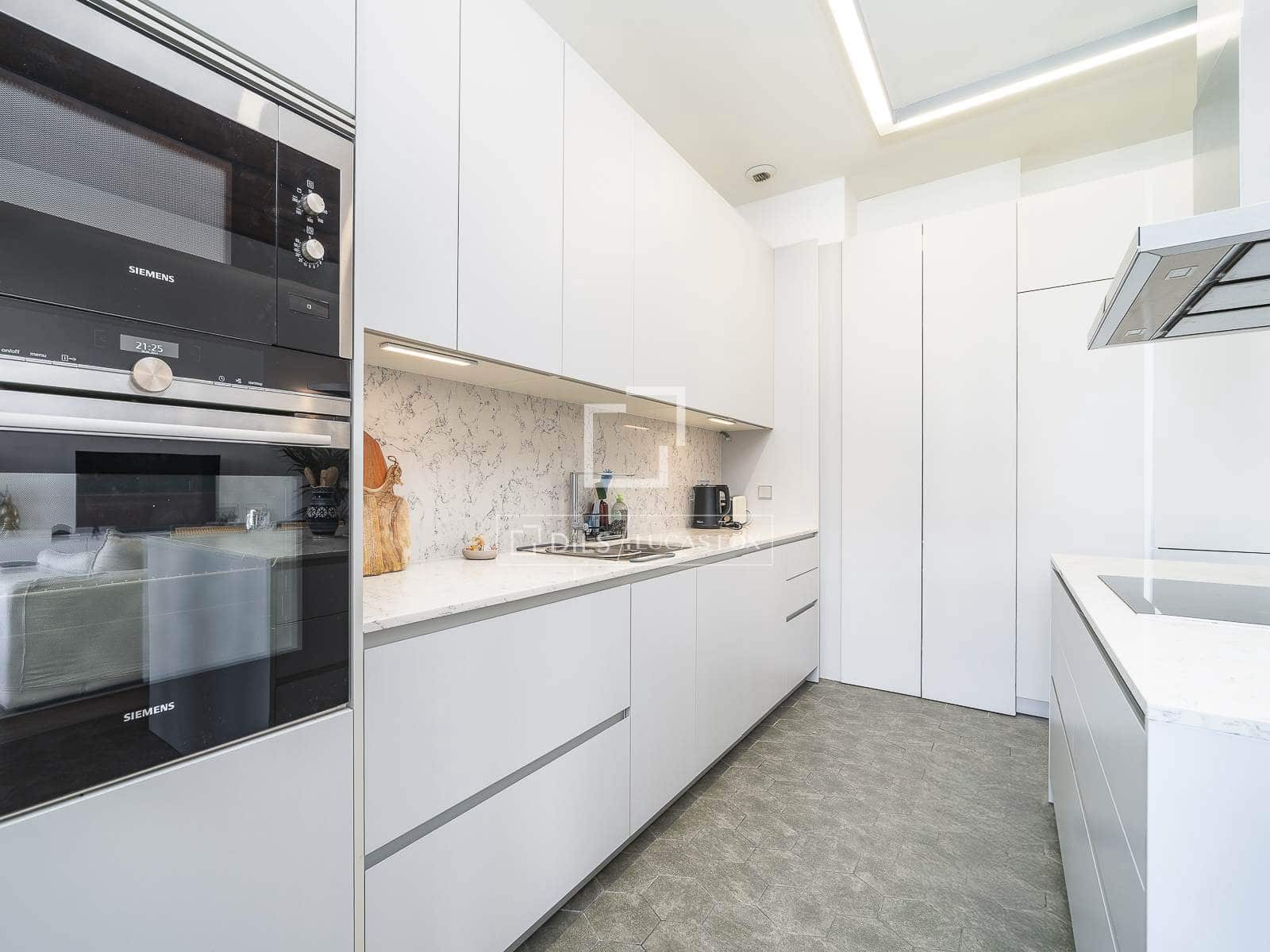 Apartamento de 2 habitaciones en Barcelona ciudad en venta - 950.000 € (Ref: 9524777)