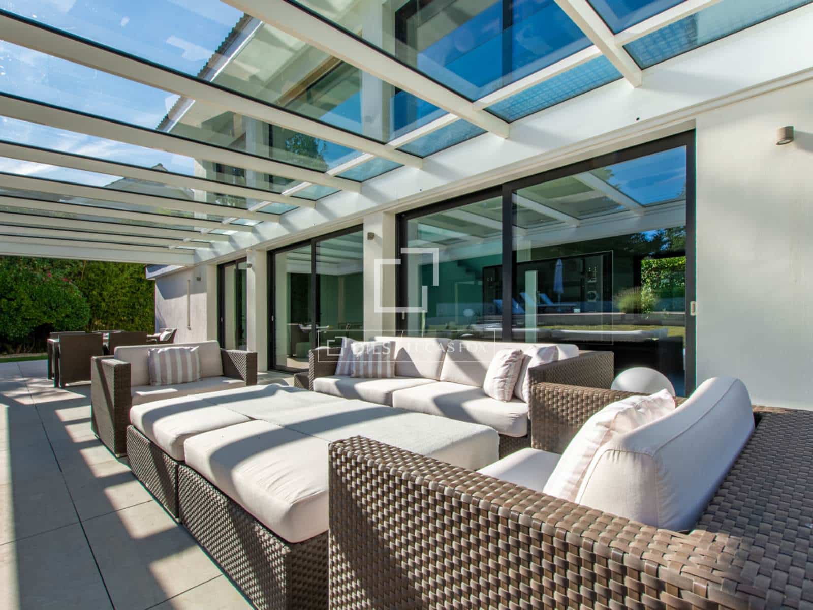 4 bedroom Villa for sale in Pozuelo de Alarcon with pool garage - € 2,450,000 (Ref: 9524778)