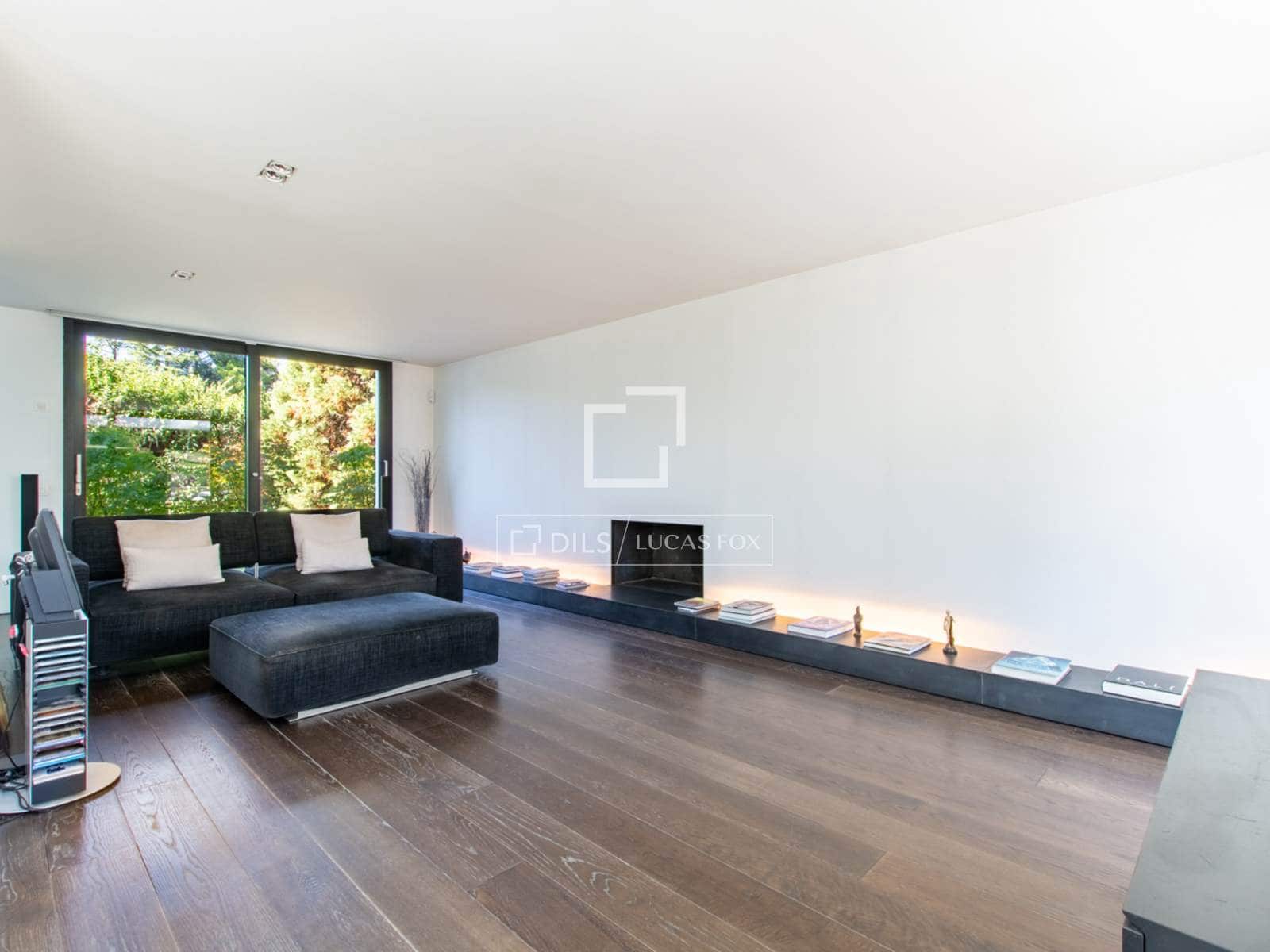 4 bedroom Villa for sale in Pozuelo de Alarcon with pool garage - € 2,450,000 (Ref: 9524778)