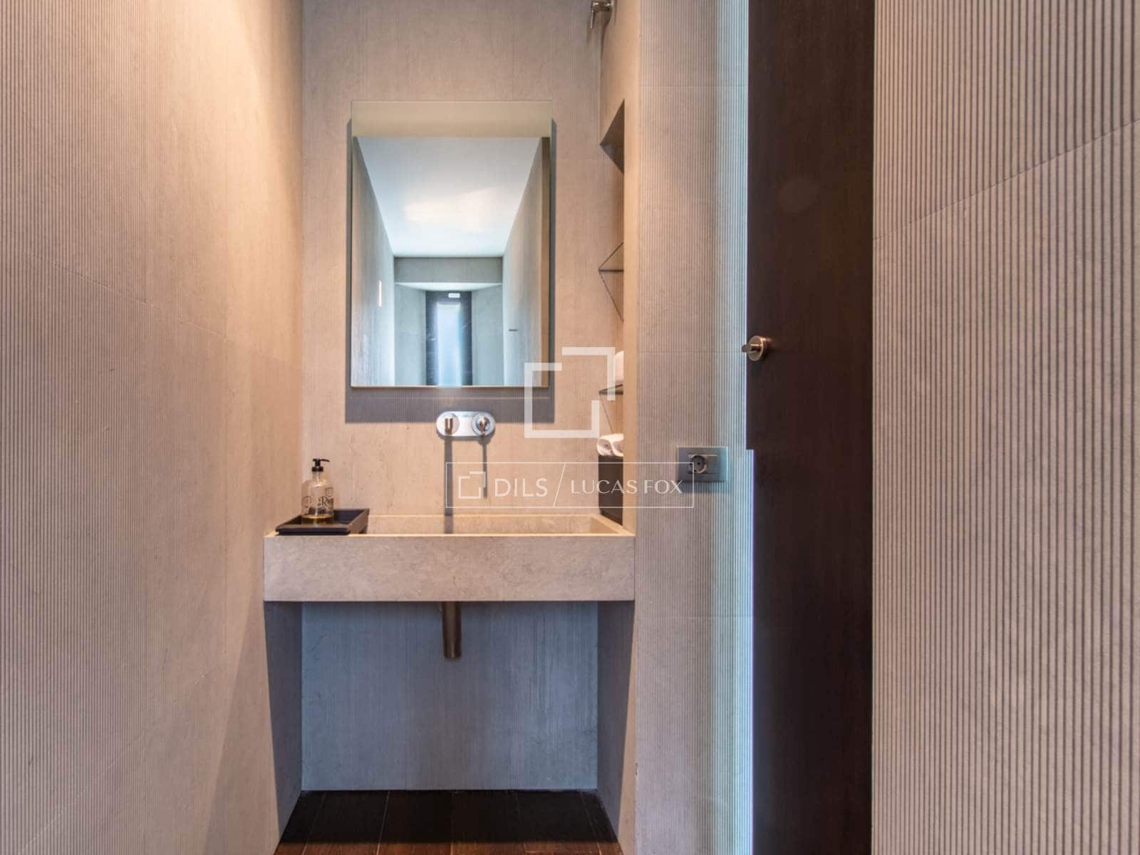 4 bedroom Villa for sale in Pozuelo de Alarcon with pool garage - € 2,450,000 (Ref: 9524778)