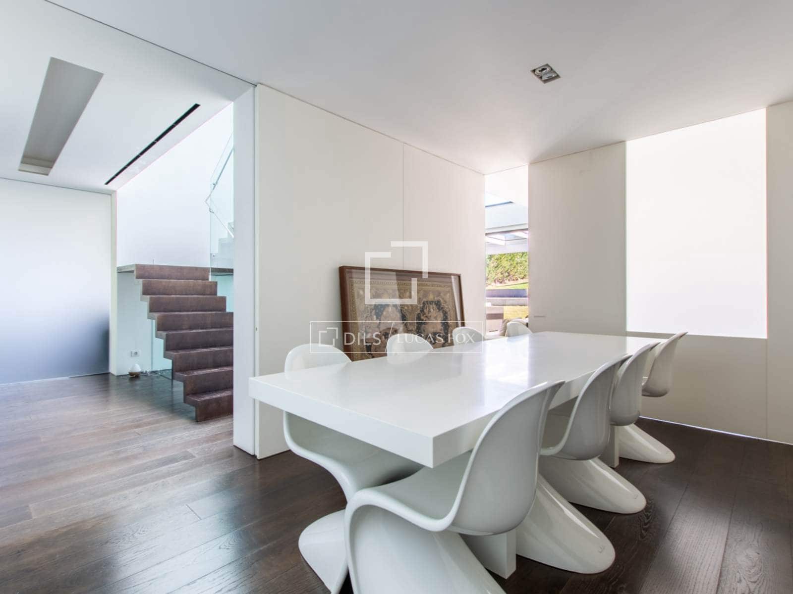 4 bedroom Villa for sale in Pozuelo de Alarcon with pool garage - € 2,450,000 (Ref: 9524778)