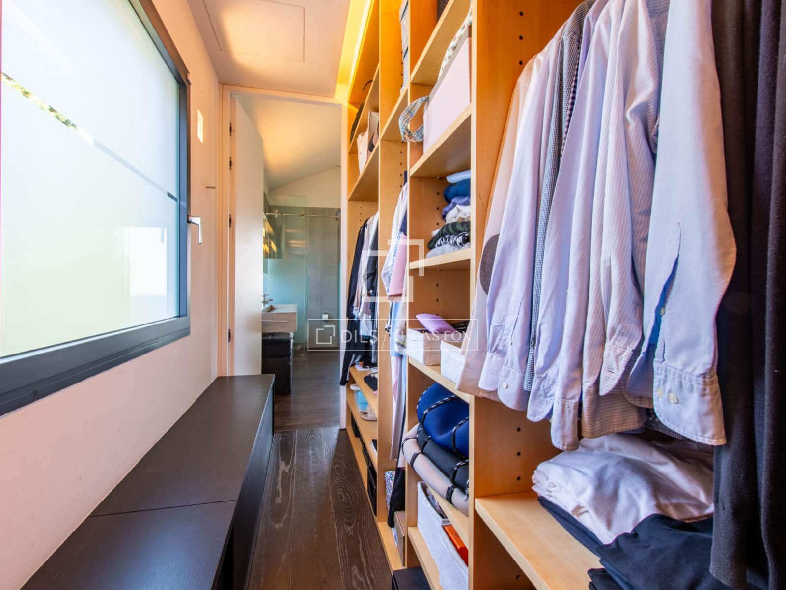 4 bedroom Villa for sale in Pozuelo de Alarcon with pool garage - € 2,450,000 (Ref: 9524778)