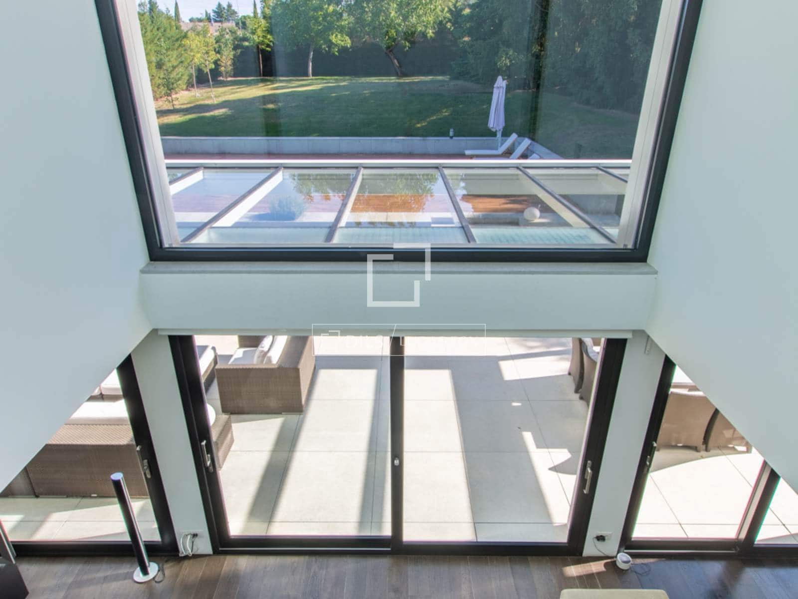 4 bedroom Villa for sale in Pozuelo de Alarcon with pool garage - € 2,450,000 (Ref: 9524778)