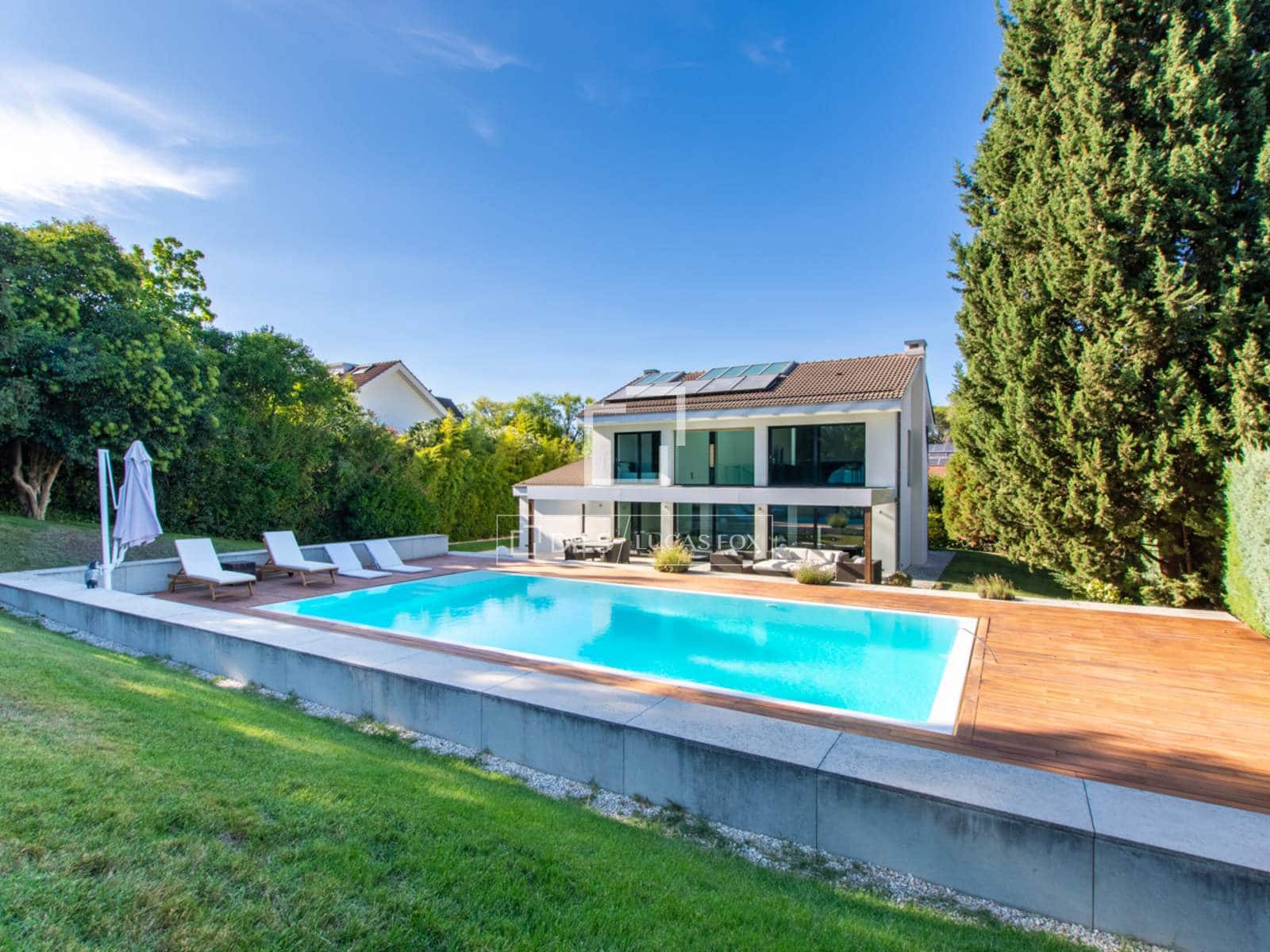 4 bedroom Villa for sale in Pozuelo de Alarcon with pool garage - € 2,450,000 (Ref: 9524778)
