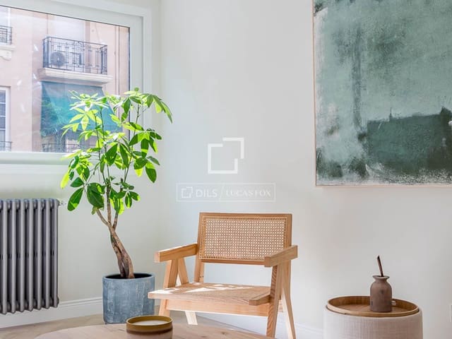 3 sovrum Lägenhet till salu i Rios Rosas, Madrid stad med garage - 1 675 000 € (Ref: 9524779)