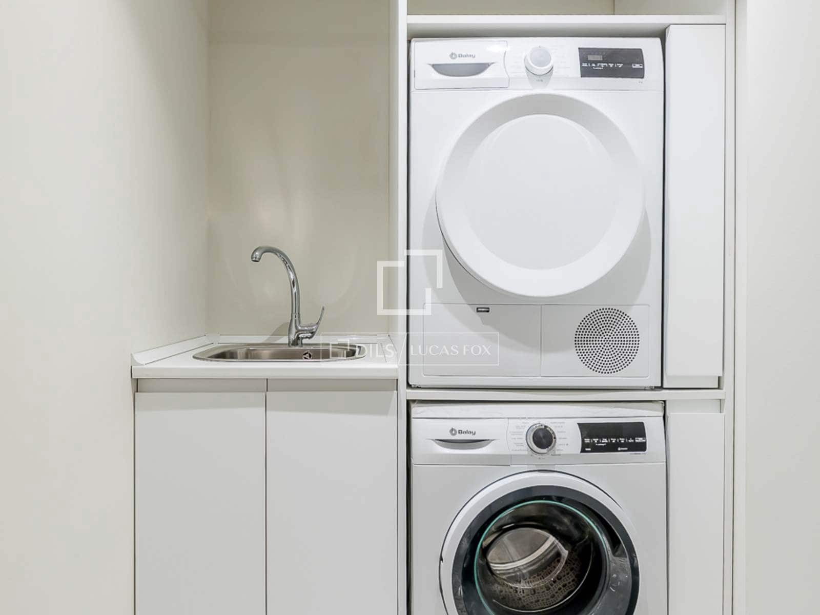 3 sovrum Lägenhet till salu i Madrid stad med garage - 1 675 000 € (Ref: 9524779)