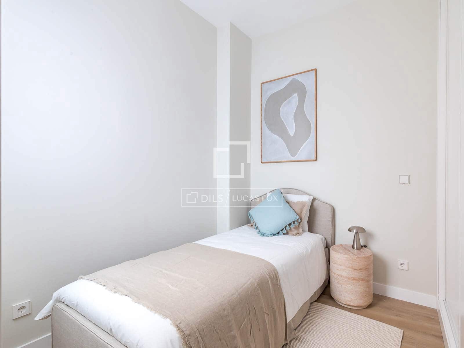 2 bedroom Apartment for sale in Madrid city - € 920,000 (Ref: 9524780)