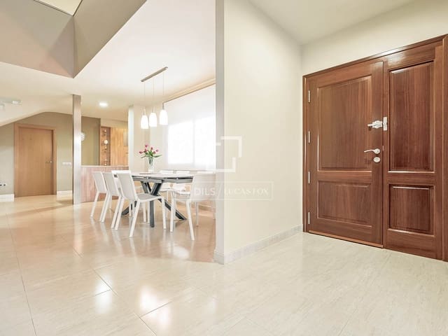 5 slaapkamer Villa te koop in Deltebre met zwembad garage - € 695.000 (Ref: 9525070)