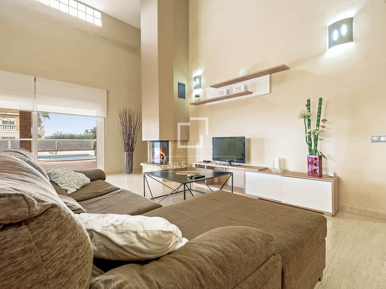 5 slaapkamer Villa te koop in Deltebre met zwembad garage - € 695.000 (Ref: 9525070)