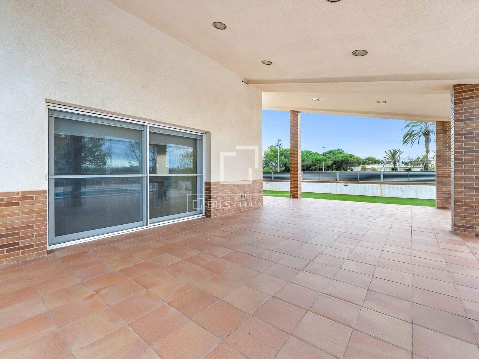 5 slaapkamer Villa te koop in Deltebre met zwembad garage - € 695.000 (Ref: 9525070)