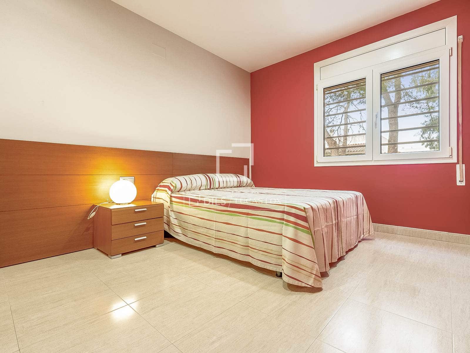 5 slaapkamer Villa te koop in Deltebre met zwembad garage - € 695.000 (Ref: 9525070)