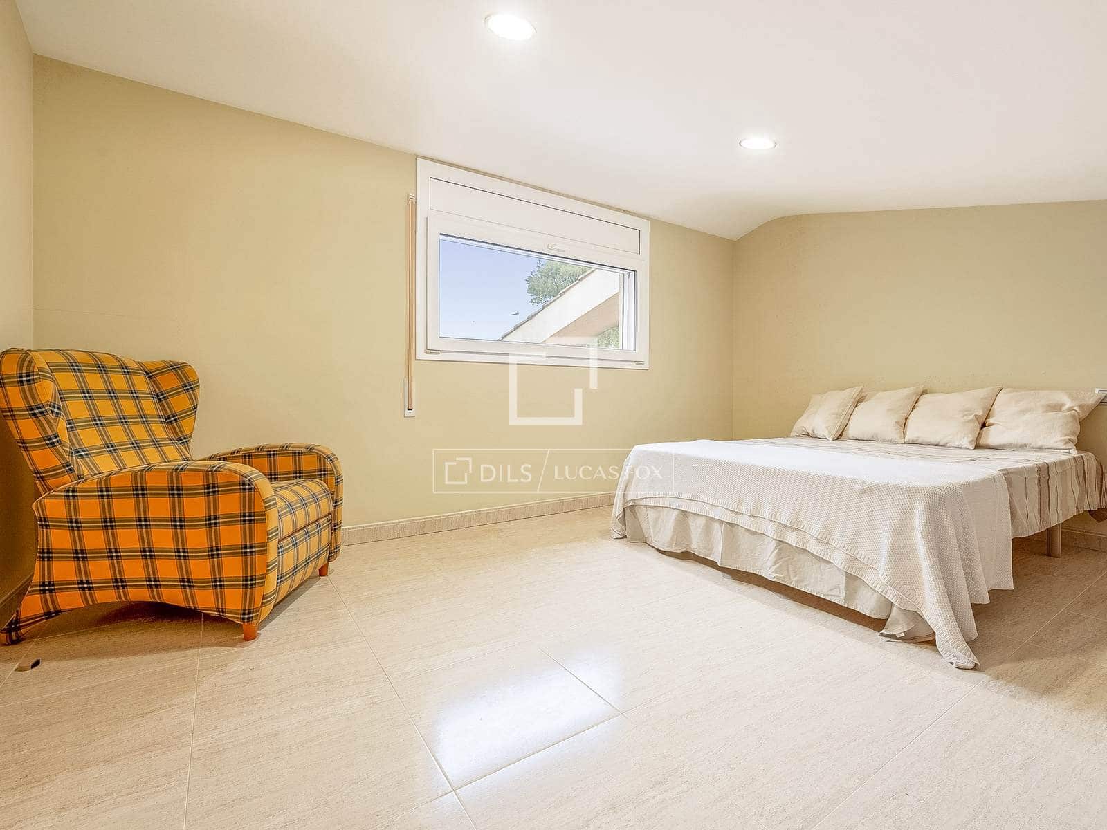 5 slaapkamer Villa te koop in Deltebre met zwembad garage - € 695.000 (Ref: 9525070)