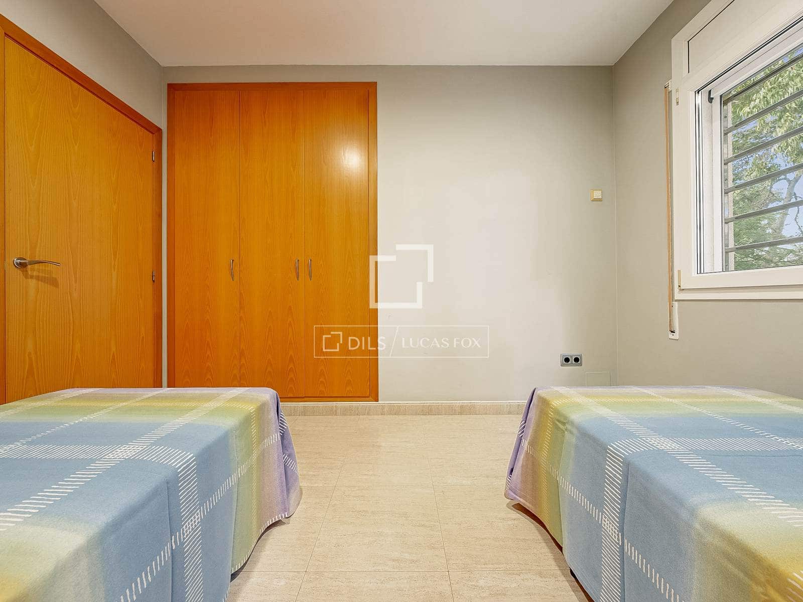 5 slaapkamer Villa te koop in Deltebre met zwembad garage - € 695.000 (Ref: 9525070)