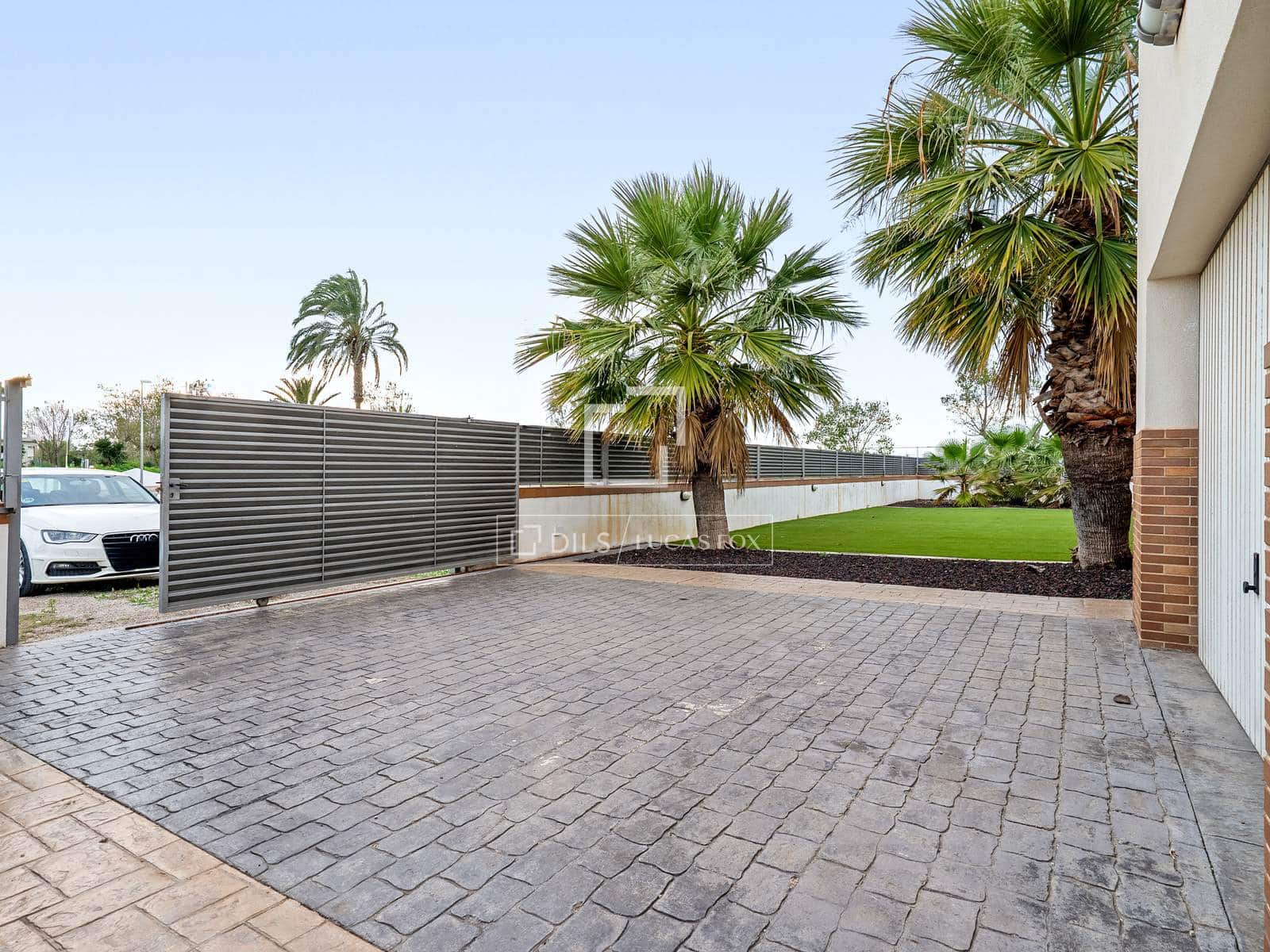 5 slaapkamer Villa te koop in Deltebre met zwembad garage - € 695.000 (Ref: 9525070)