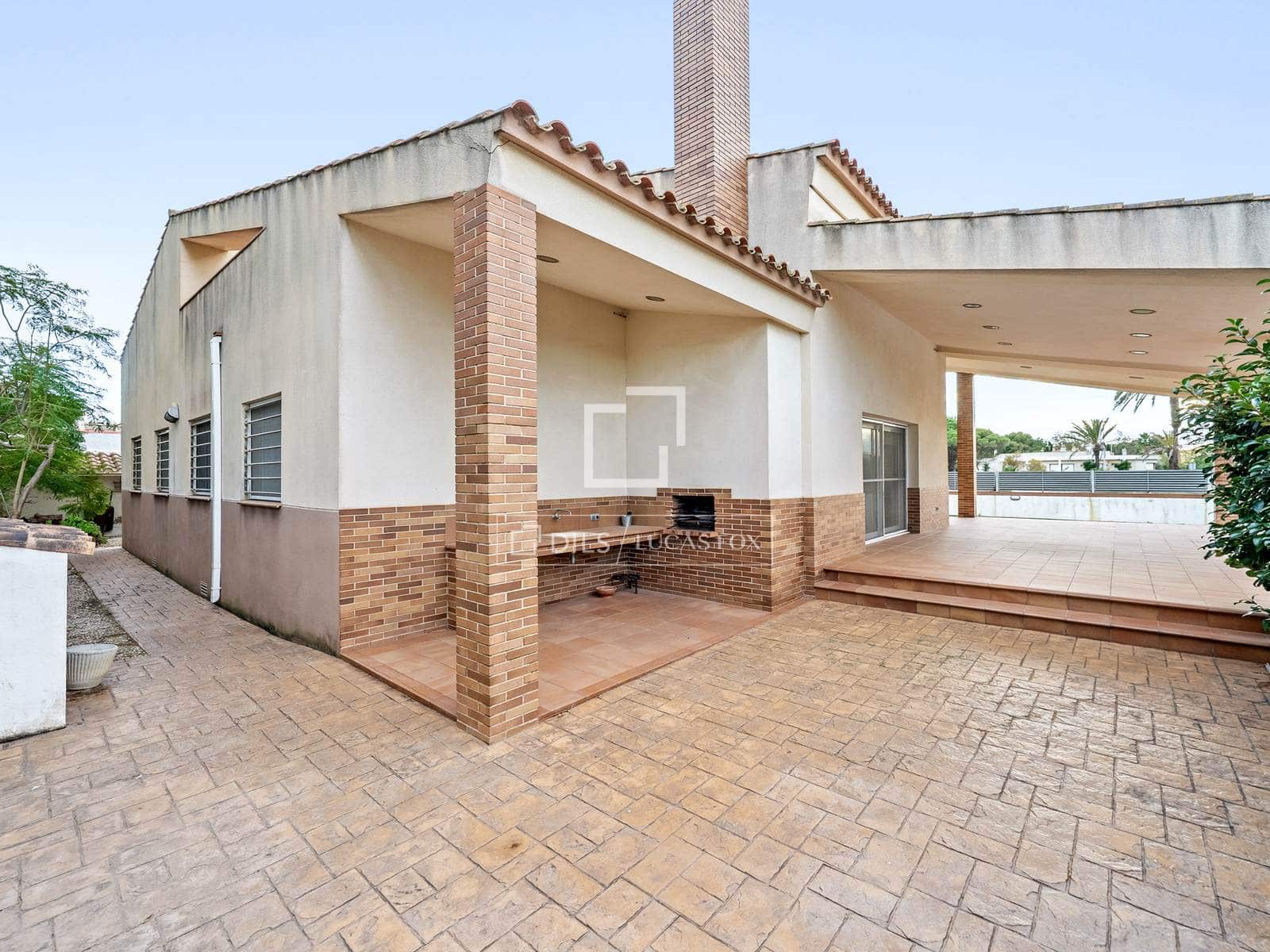 5 slaapkamer Villa te koop in Deltebre met zwembad garage - € 695.000 (Ref: 9525070)