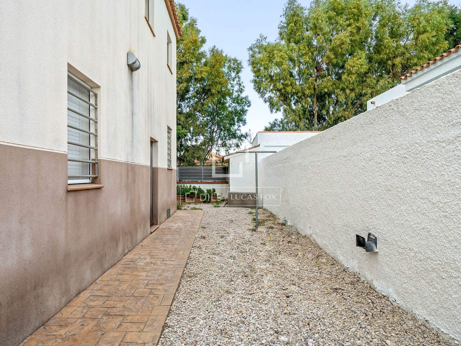 5 slaapkamer Villa te koop in Deltebre met zwembad garage - € 695.000 (Ref: 9525070)