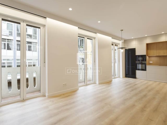 Apartamento de 3 habitaciones en Madrid ciudad en alquiler - 3.500 € (Ref: 9525071)