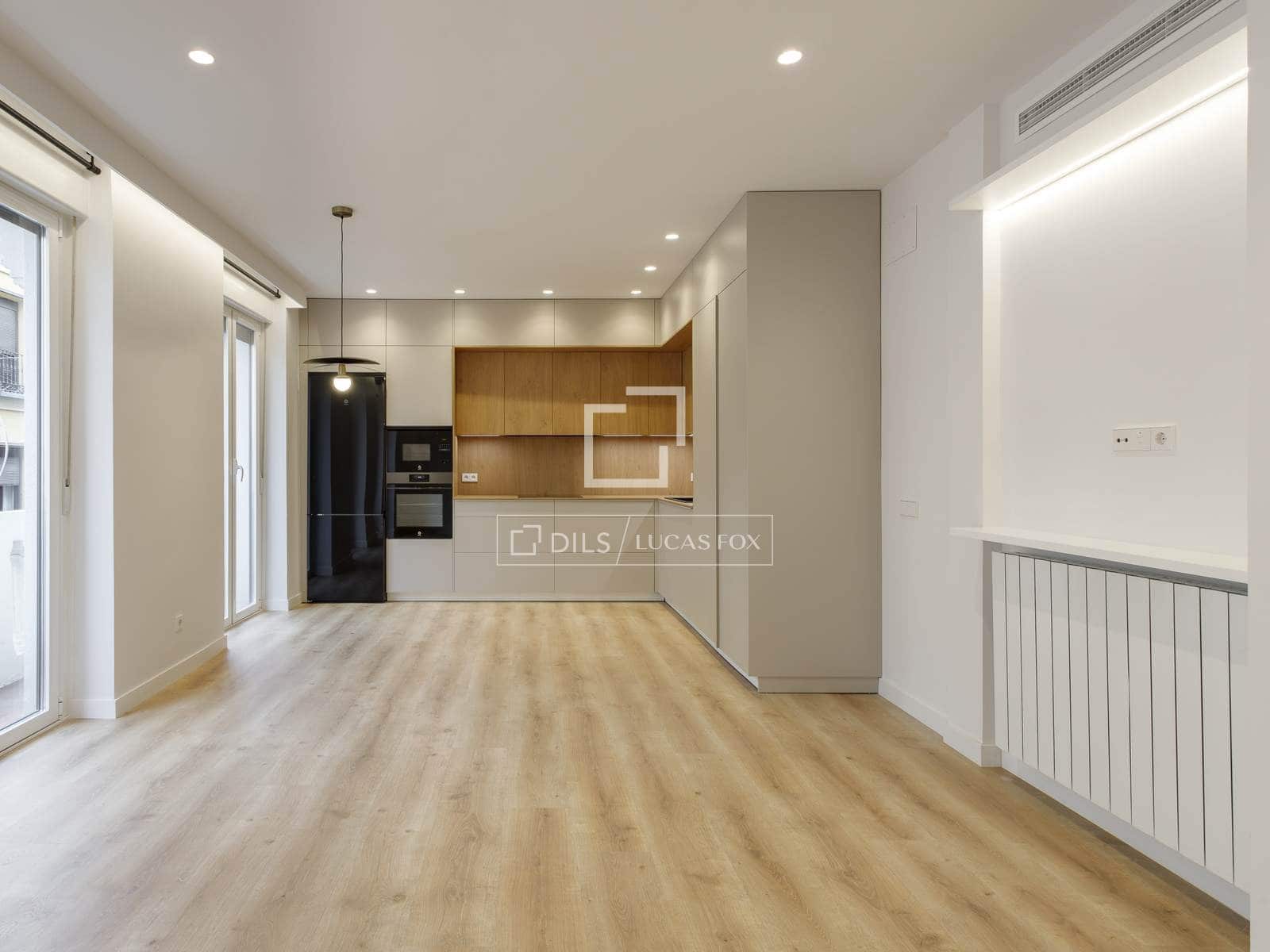 Apartamento de 3 habitaciones en Madrid ciudad en alquiler - 3.300 € (Ref: 9525071)