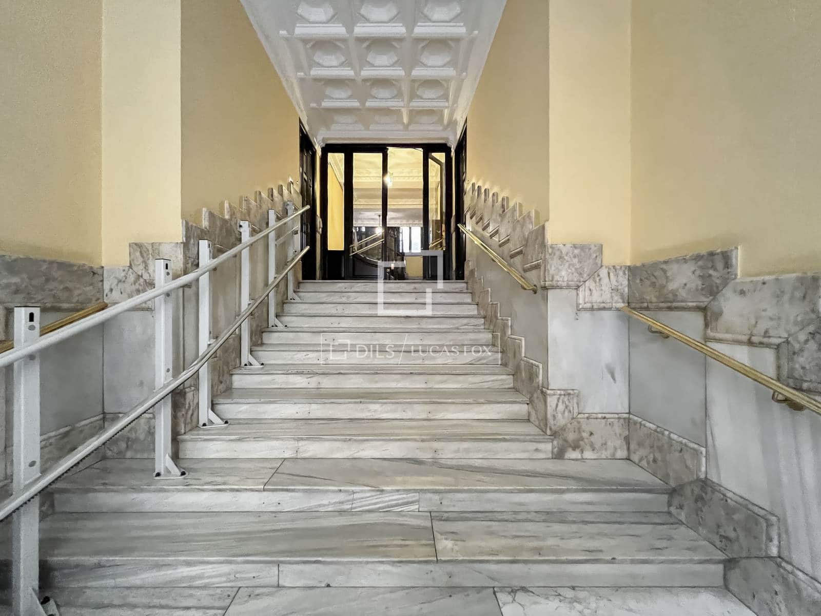 Apartamento de 3 habitaciones en Madrid ciudad en alquiler - 3.300 € (Ref: 9525071)