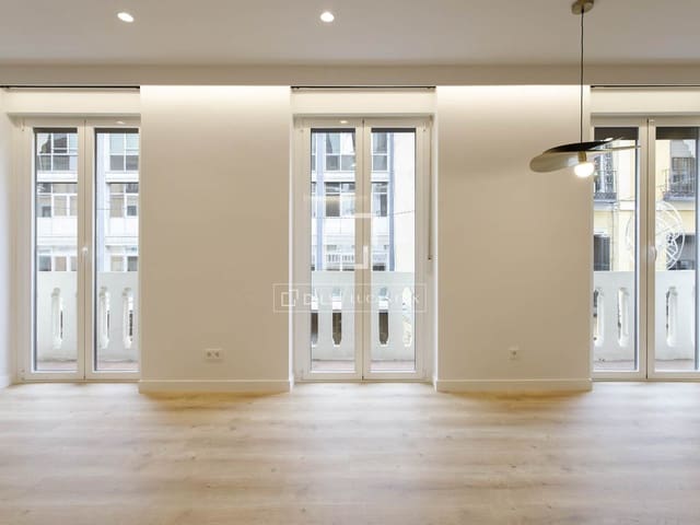 3 soverom Leilighet til leie i Madrid by - € 3 500 (Ref: 9525071)