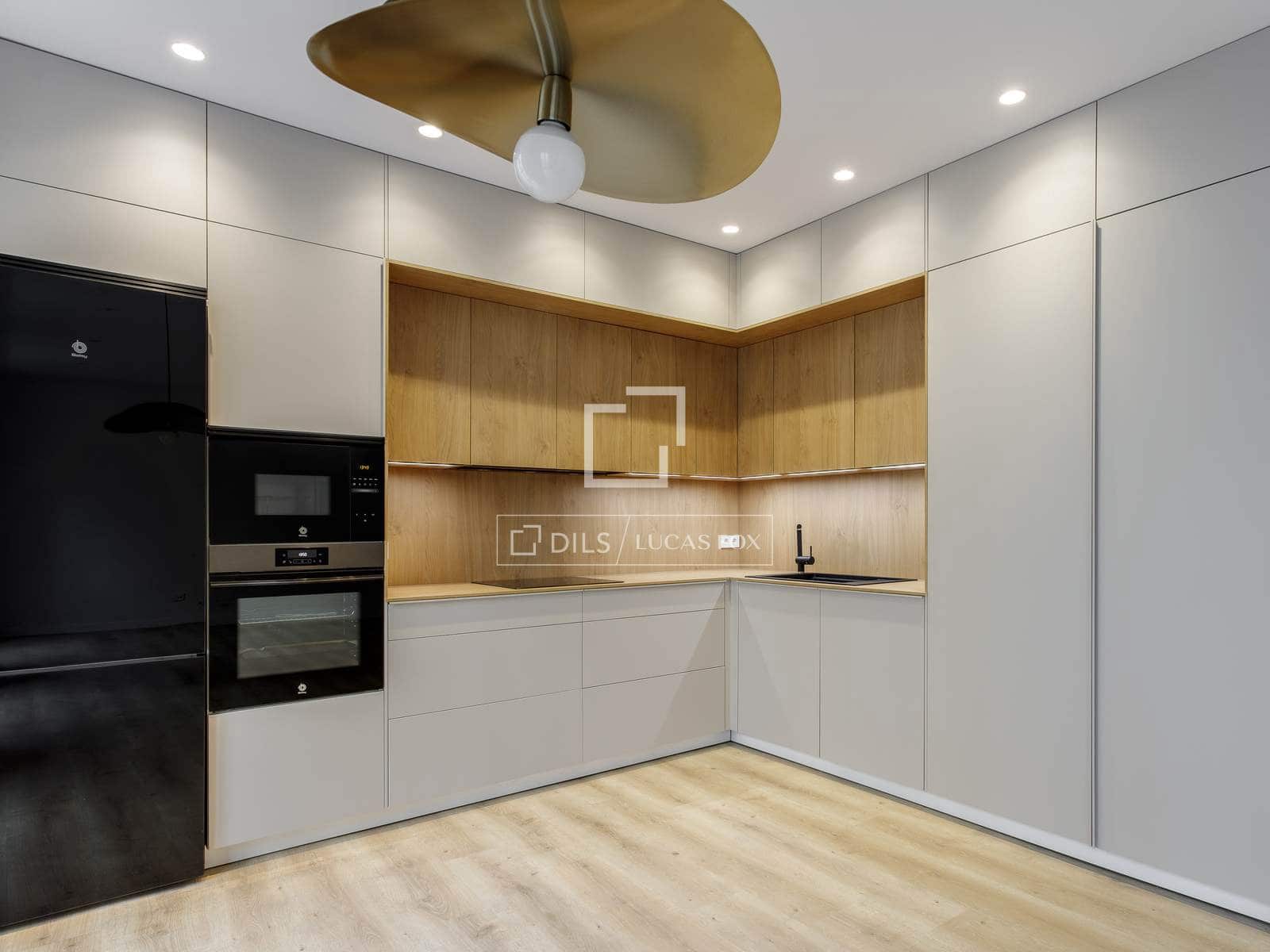 Apartamento de 3 habitaciones en Madrid ciudad en alquiler - 3.300 € (Ref: 9525071)