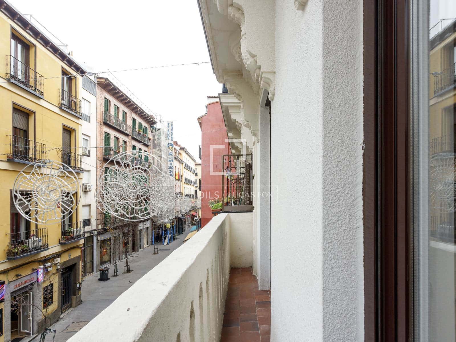 Apartamento de 3 habitaciones en Madrid ciudad en alquiler - 3.300 € (Ref: 9525071)