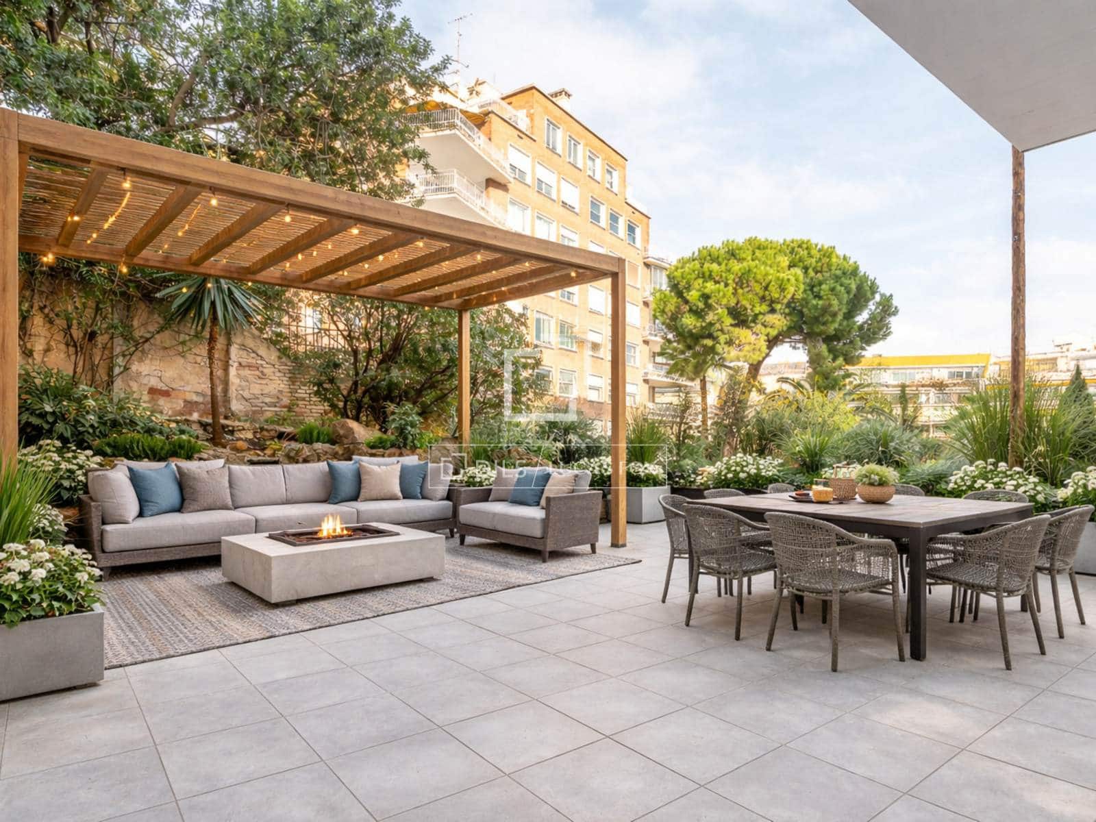 4 bedroom Apartment for sale in Barcelona city with garage - € 1,650,000 (Ref: 9525741)