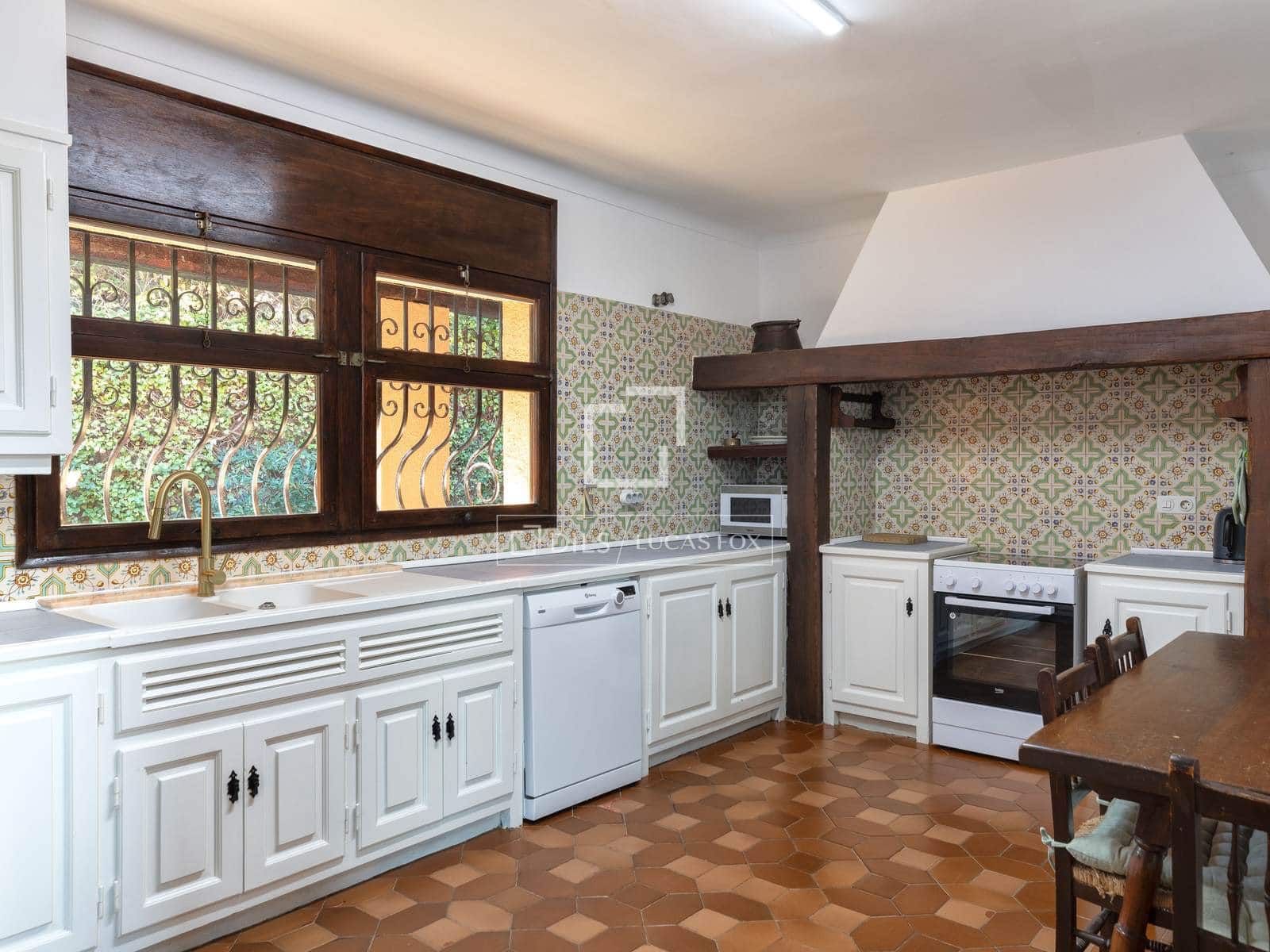 Chalet de 5 habitaciones en Santa Cristina d'Aro en venta con piscina garaje - 1.070.000 € (Ref: 9528041)