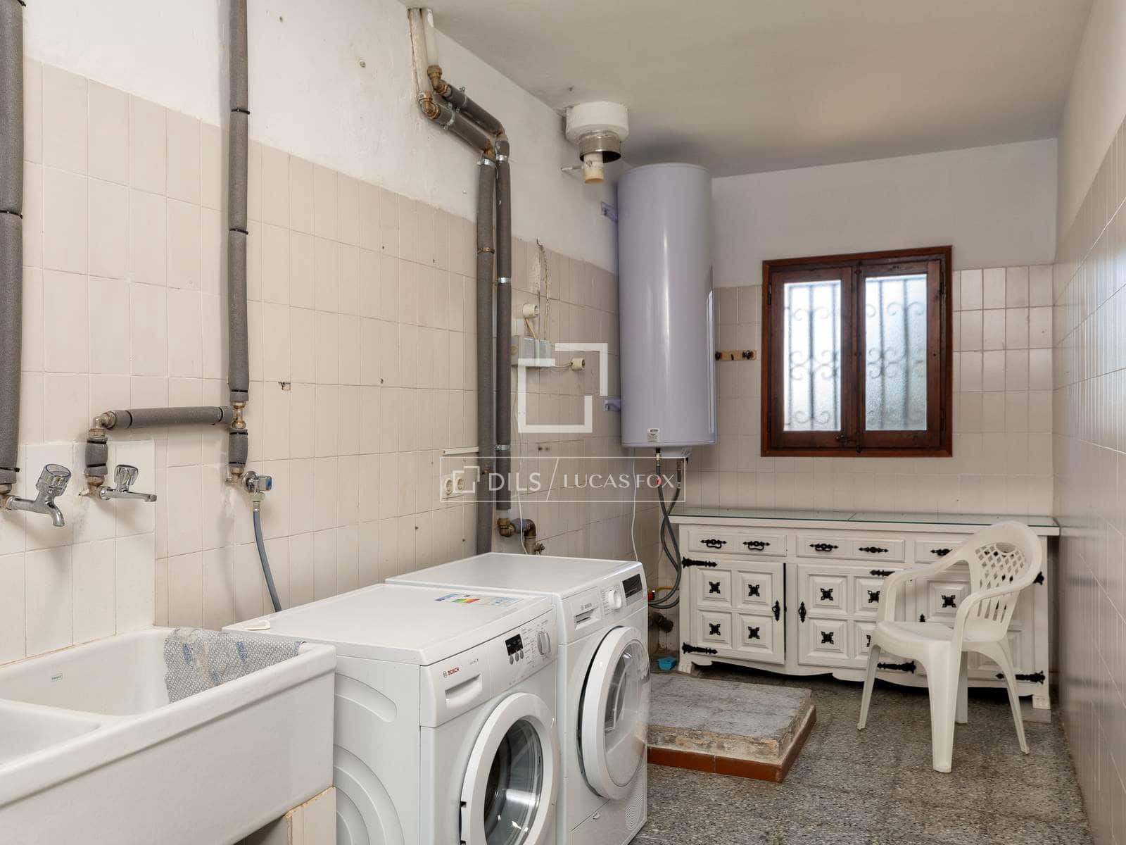 Chalet de 5 habitaciones en Santa Cristina d'Aro en venta con piscina garaje - 1.070.000 € (Ref: 9528041)