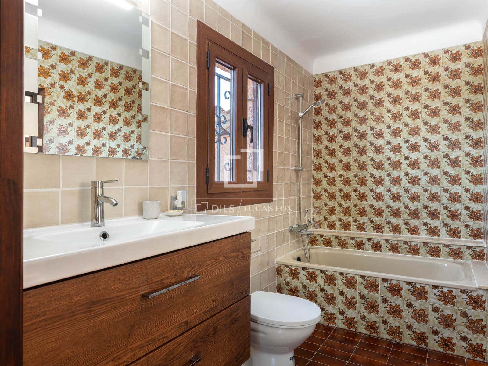 Chalet de 5 habitaciones en Santa Cristina d'Aro en venta con piscina garaje - 1.070.000 € (Ref: 9528041)