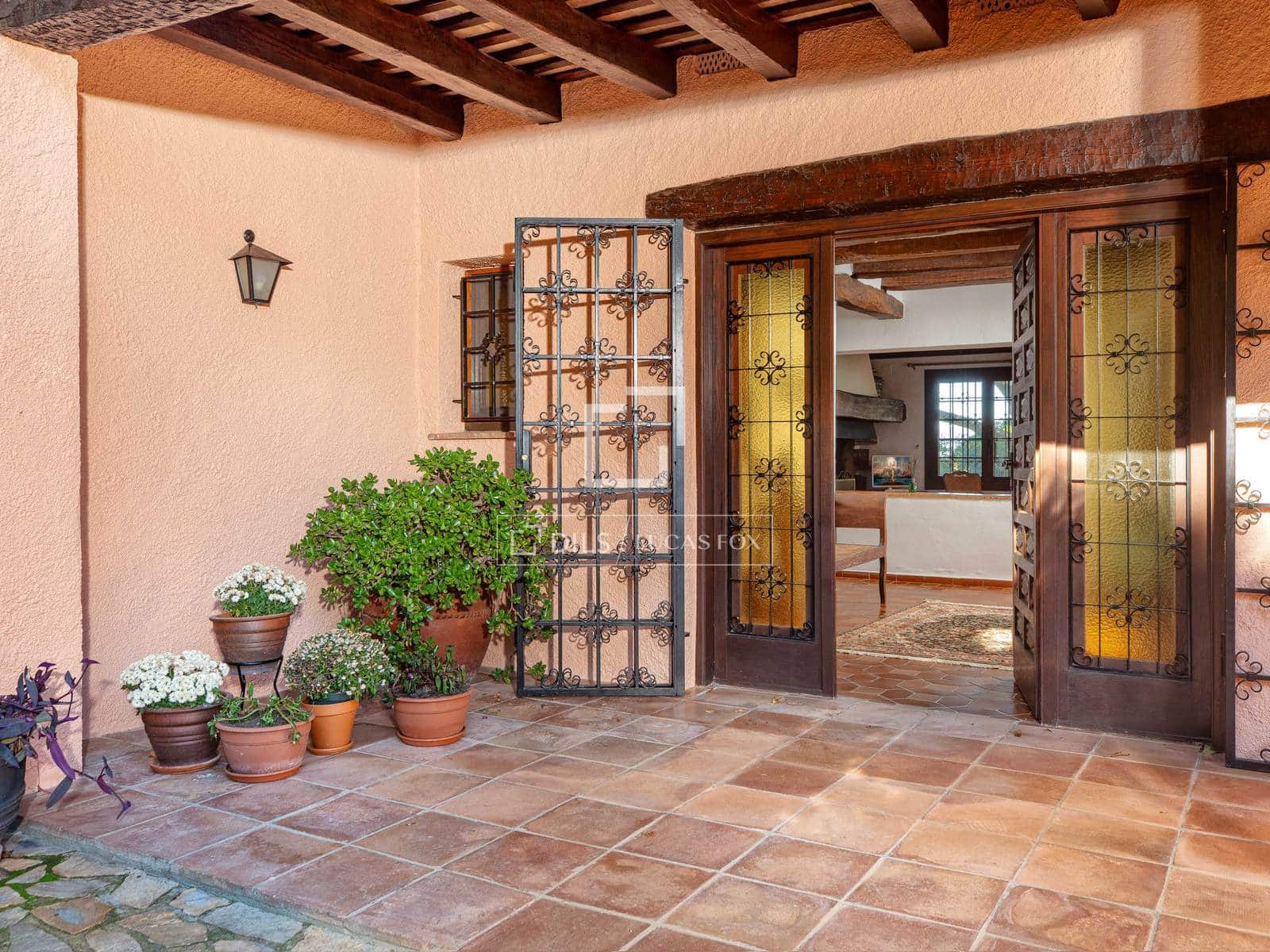 Chalet de 5 habitaciones en Santa Cristina d'Aro en venta con piscina garaje - 1.070.000 € (Ref: 9528041)