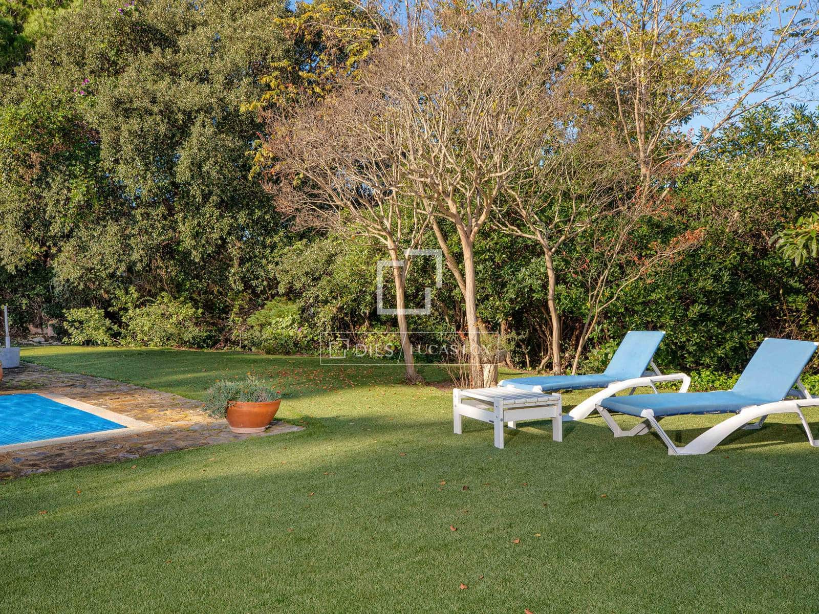 Chalet de 5 habitaciones en Santa Cristina d'Aro en venta con piscina garaje - 1.070.000 € (Ref: 9528041)