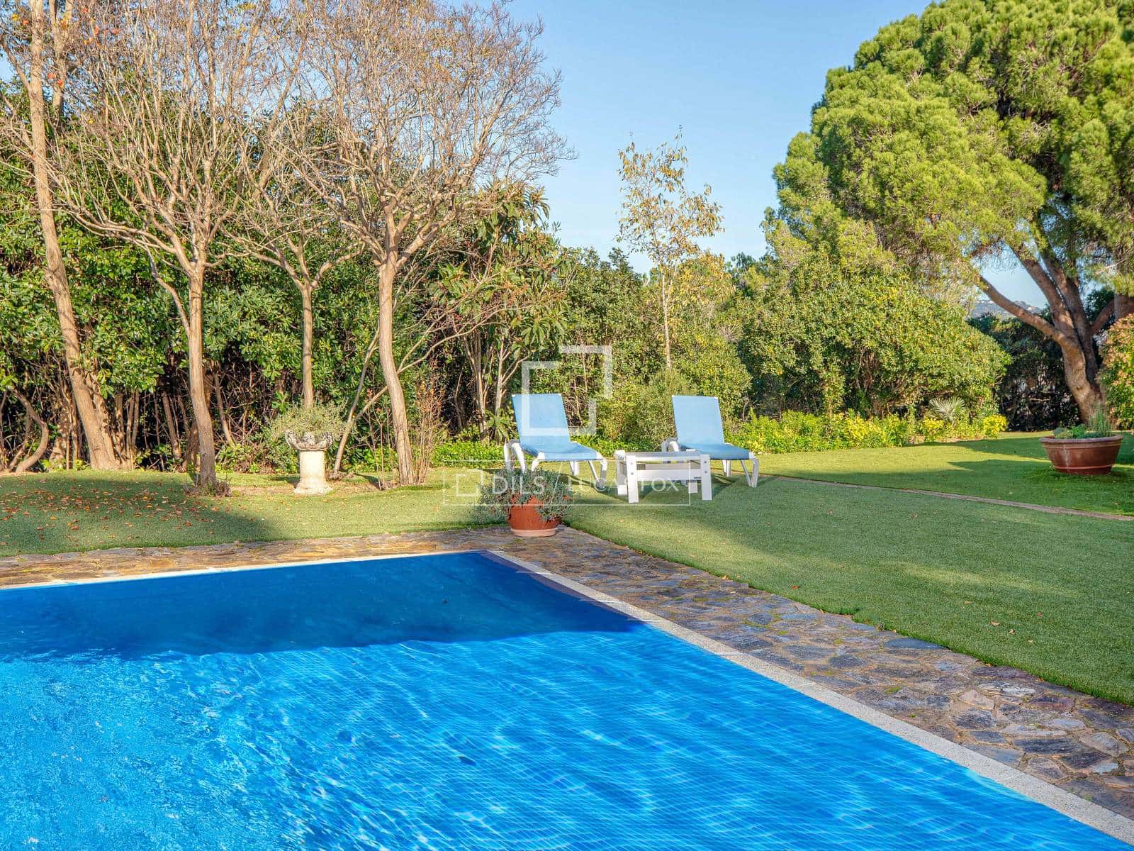 Chalet de 5 habitaciones en Santa Cristina d'Aro en venta con piscina garaje - 1.070.000 € (Ref: 9528041)