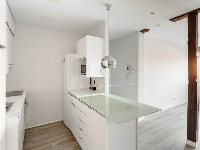 2 sypialnia Apartament do wynajęcia w Miasto Madryt - 3 000 € (Ref: 9528491)