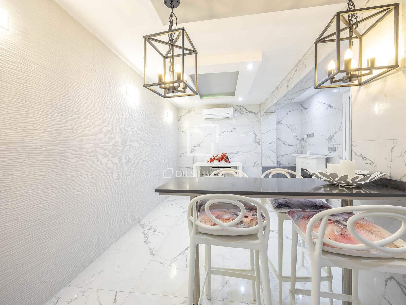 2 slaapkamer Appartement te koop in Valencia stad - € 549.000 (Ref: 9528492)