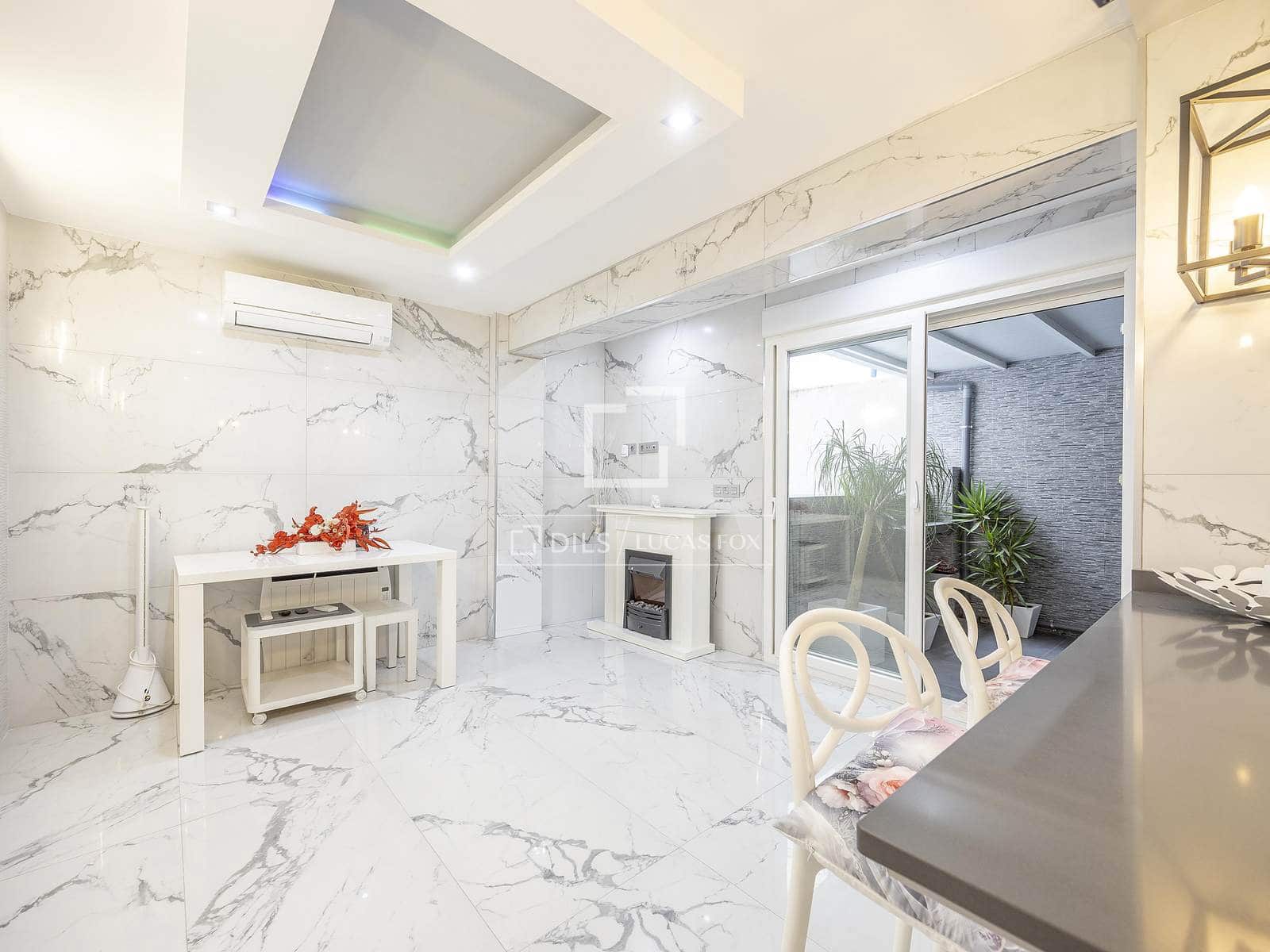 2 slaapkamer Appartement te koop in Valencia stad - € 549.000 (Ref: 9528492)