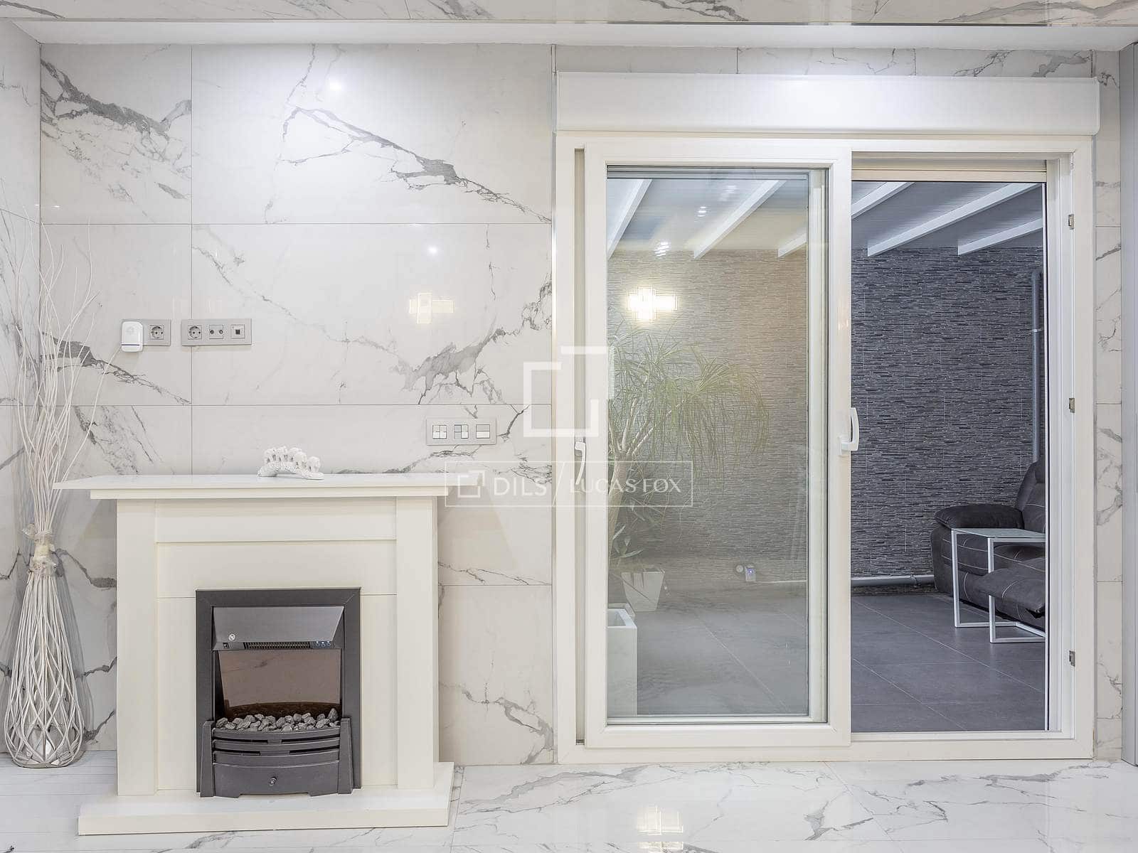 2 slaapkamer Appartement te koop in Valencia stad - € 549.000 (Ref: 9528492)