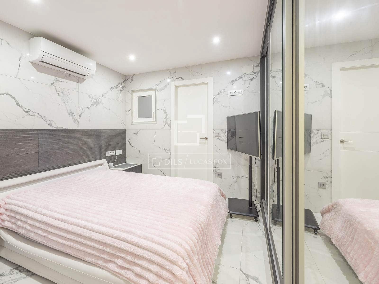 2 slaapkamer Appartement te koop in Valencia stad - € 549.000 (Ref: 9528492)