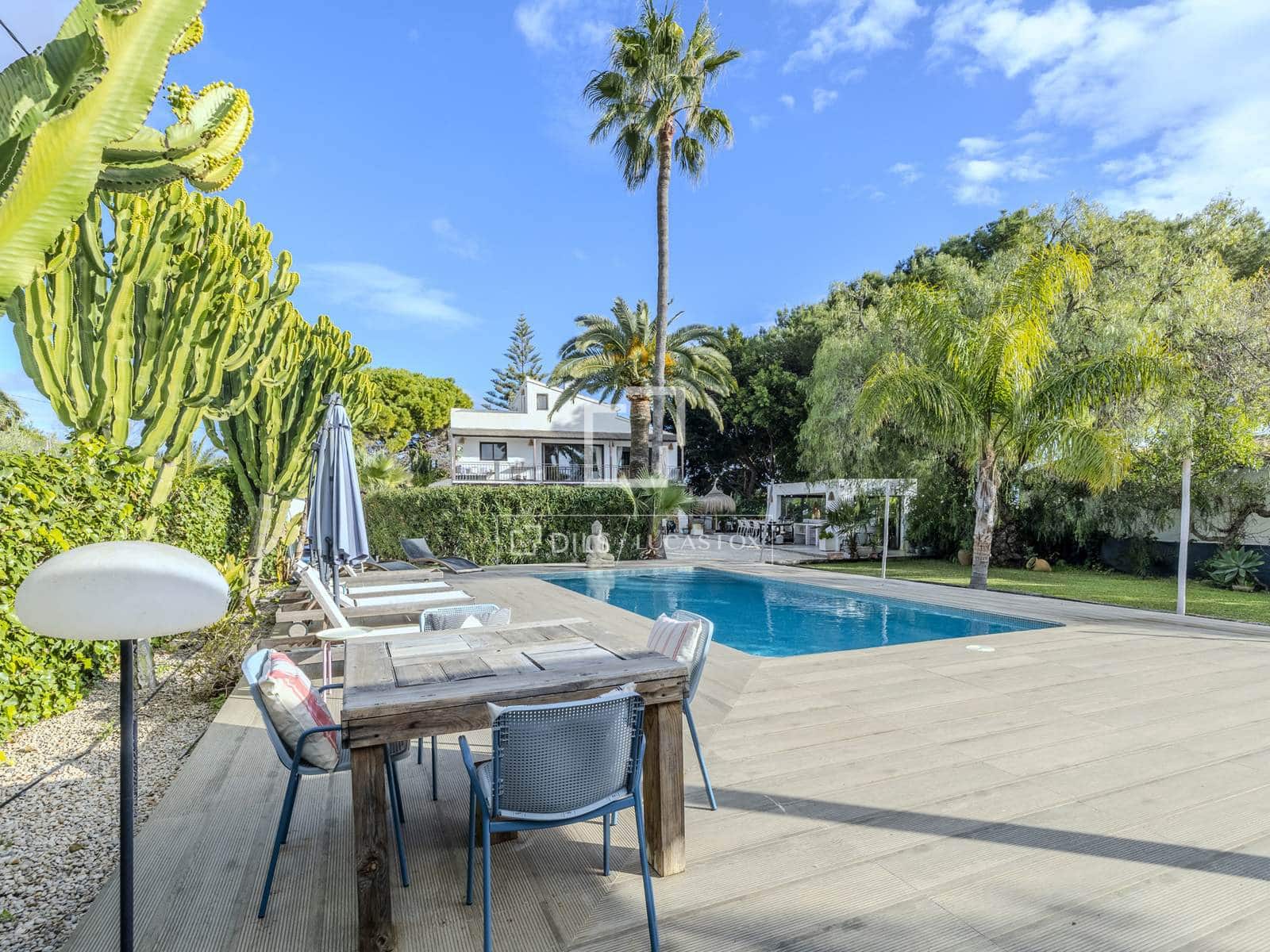 6 chambre Villa/Maison à vendre à Javea / Xabia avec piscine garage - 1 225 000 € (Ref: 9528493)