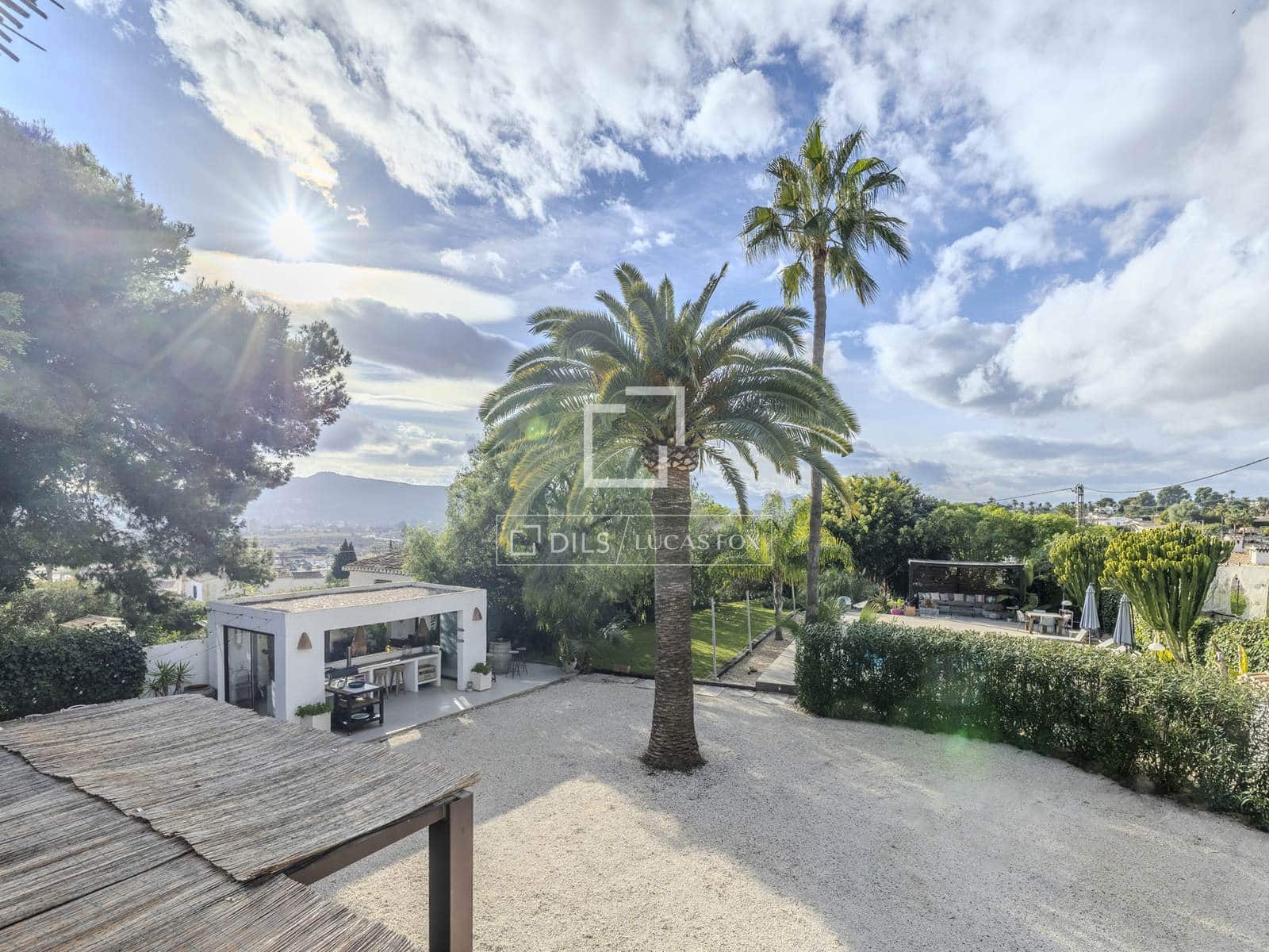 6 chambre Villa/Maison à vendre à Javea / Xabia avec piscine garage - 1 225 000 € (Ref: 9528493)