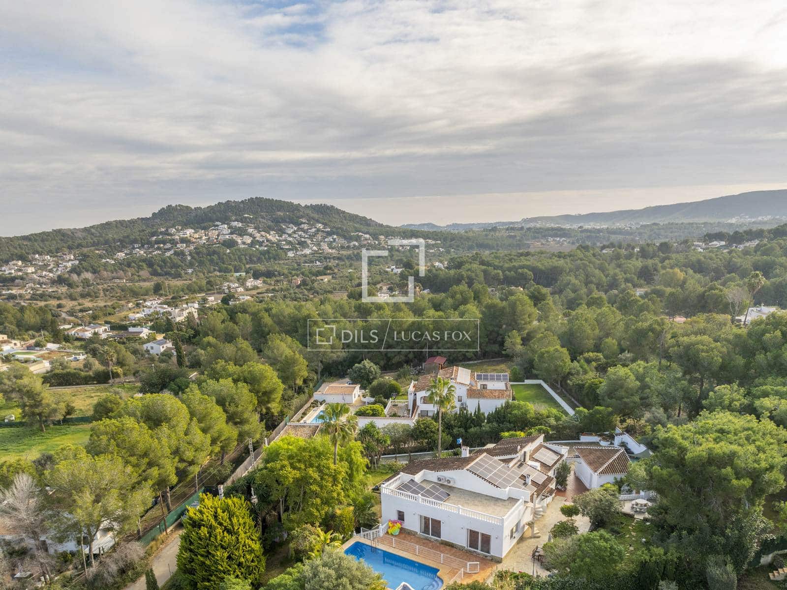 5 soveværelse Villa til salg i Javea / Xabia med swimmingpool garage - € 995.900 (Ref: 9528996)