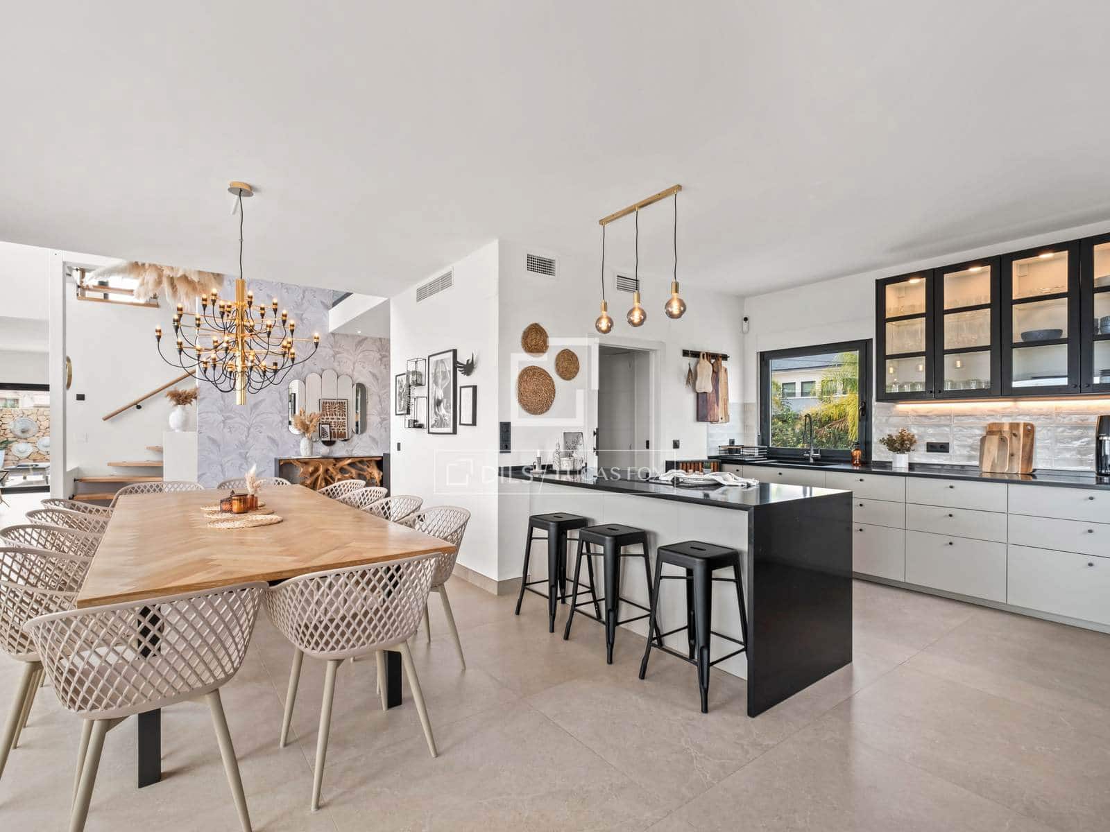 7 slaapkamer Villa te koop in Alicante stad met zwembad garage - € 2.900.000 (Ref: 9529117)