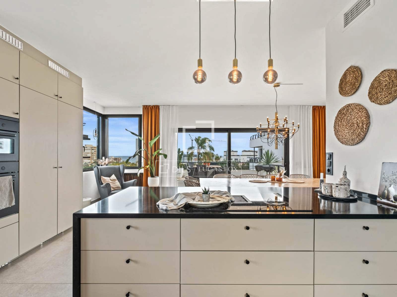 7 slaapkamer Villa te koop in Alicante stad met zwembad garage - € 2.900.000 (Ref: 9529117)